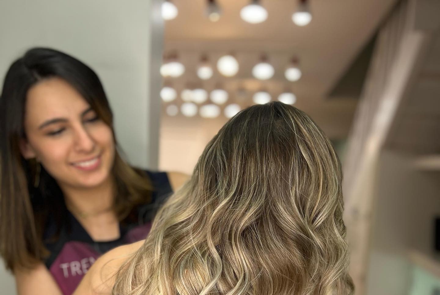 Balayage loiro em finalização